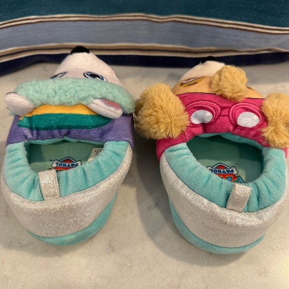 Size 5-6 Toddler Paw Patrol Slippers - Picture 3 of 5